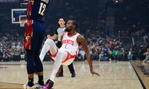 死神不收割！杜兰特末节遭零封 疑似遭垫脚躲过一劫